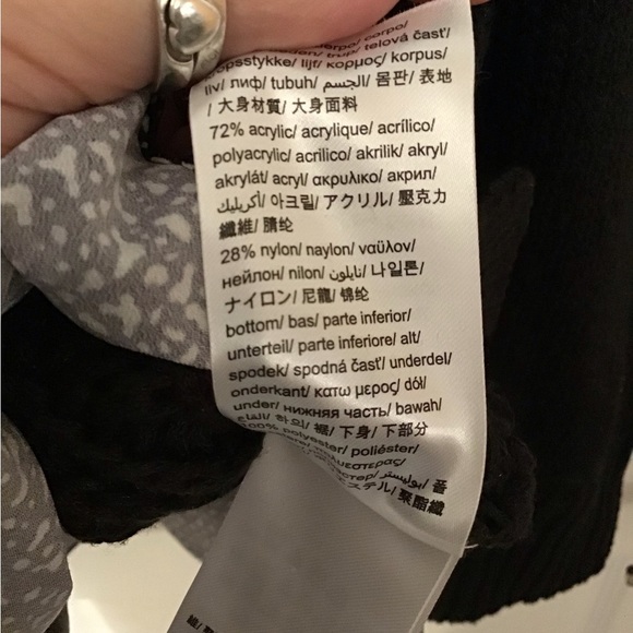 Women’s Calvin Klein sweater - Picture 5 of 5